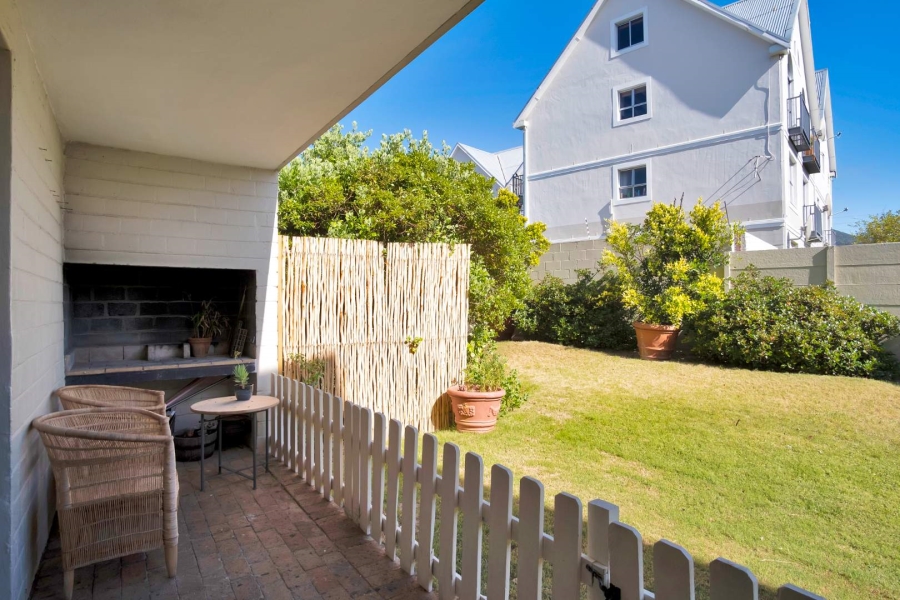 To Let 2 Bedroom Property for Rent in Beach Estate Western Cape